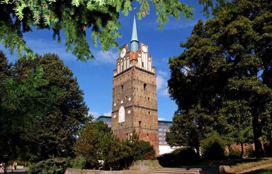 Rostock: Guided tour of the historic city center - Starting at Tourist-Information Rostock