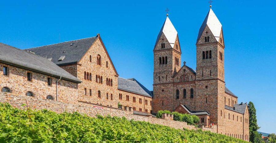 Rüdesheim: Private Guided Walking Tour - Meeting at the cable-car fountain