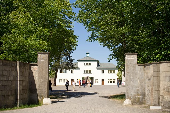Sachsenhausen Concentration Camp Bus Tour in English from Berlin - The guides make or break the experience