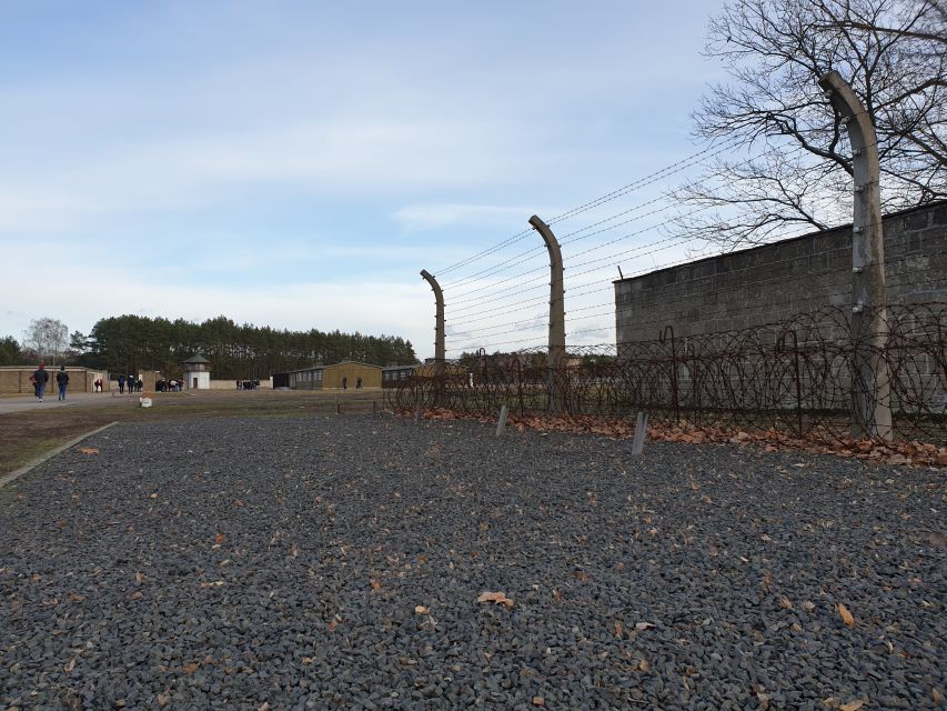 Sachsenhausen Memorial: Walking Tour from Berlin - Oranienburg and the walk to the memorial