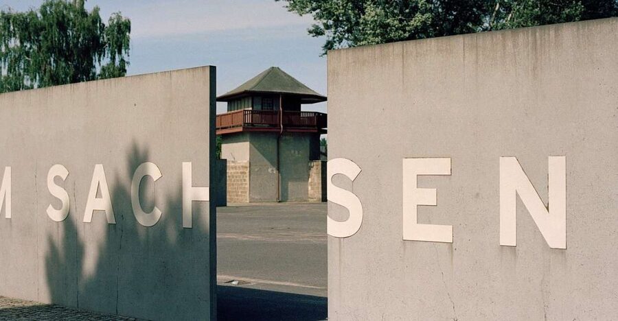 Sachsenhausen Memorial: Walking Tour from Berlin - Leaving Berlin by S-Bahn