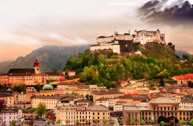 Salzburg and Lake District Day Tour from Munich - Meeting at Karlsplatz and crossing into Austria