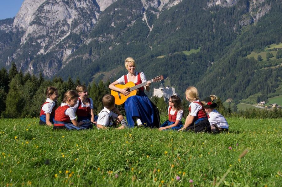 Salzburg: Private Eagle's Nest and the Sound of Music Tour - Salzburg’s opening scenes at Leopoldskron and Hellbrunn