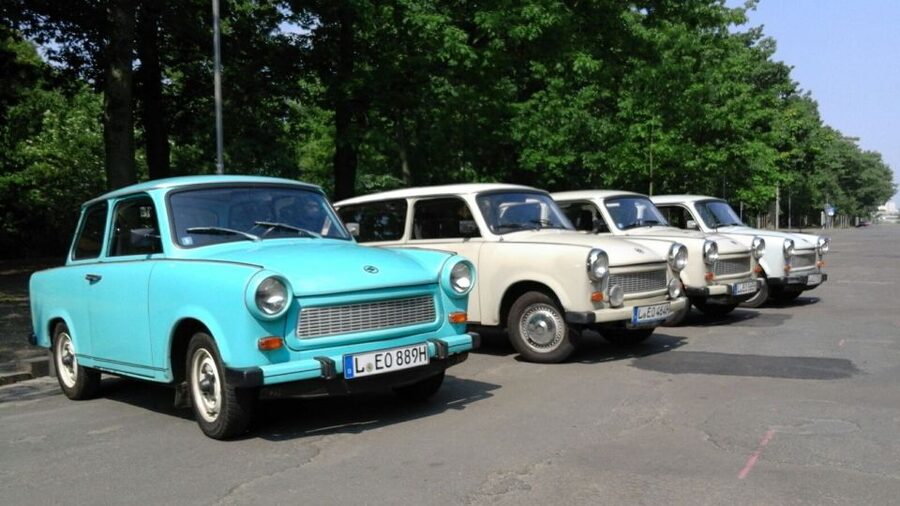 Schkeuditz: 4-Hour Vintage East German Trabant Rental - Best plans for different types of visitors