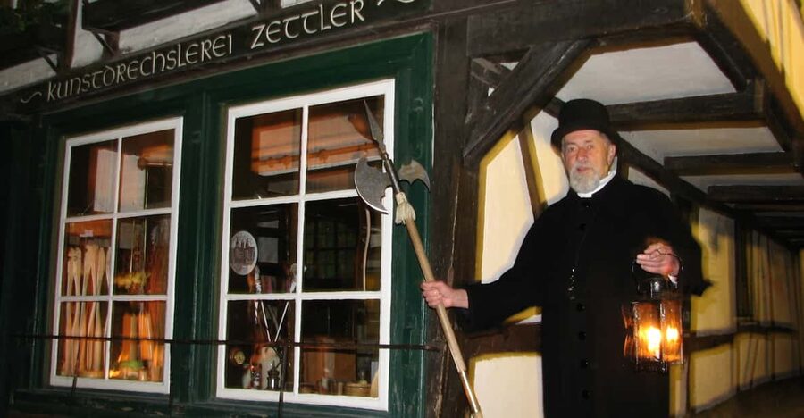 Schwerin: Tour with the Night Watchman - Meeting the watchman at Schwerin’s market square