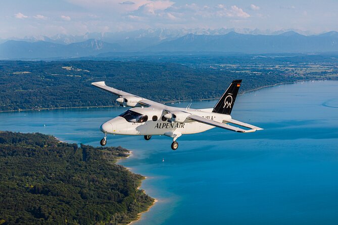 Sightseeing flight Zugspitze Neuschwanstein Castle Alps Munich Augsburg - What the Augsburg departure means