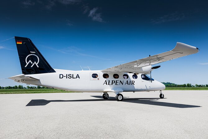 Sightseeing flight Zugspitze Neuschwanstein Castle Alps Munich Augsburg - Chiemsee and the first Alpine views