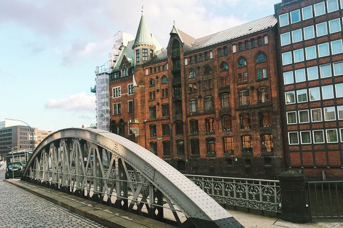 Sightseeing Tour - Free Tour - Historic Center-Hamburg On Foot - Deichstrasse brings back the eighteenth century