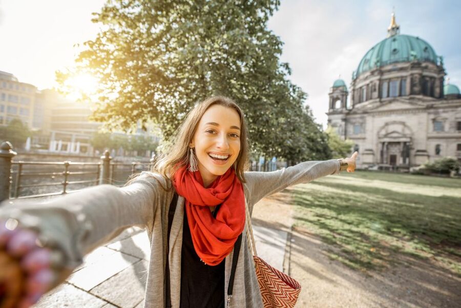 Skip-the-line Berlin Cathedral and Old Town Private Tour - Private guiding and language choices