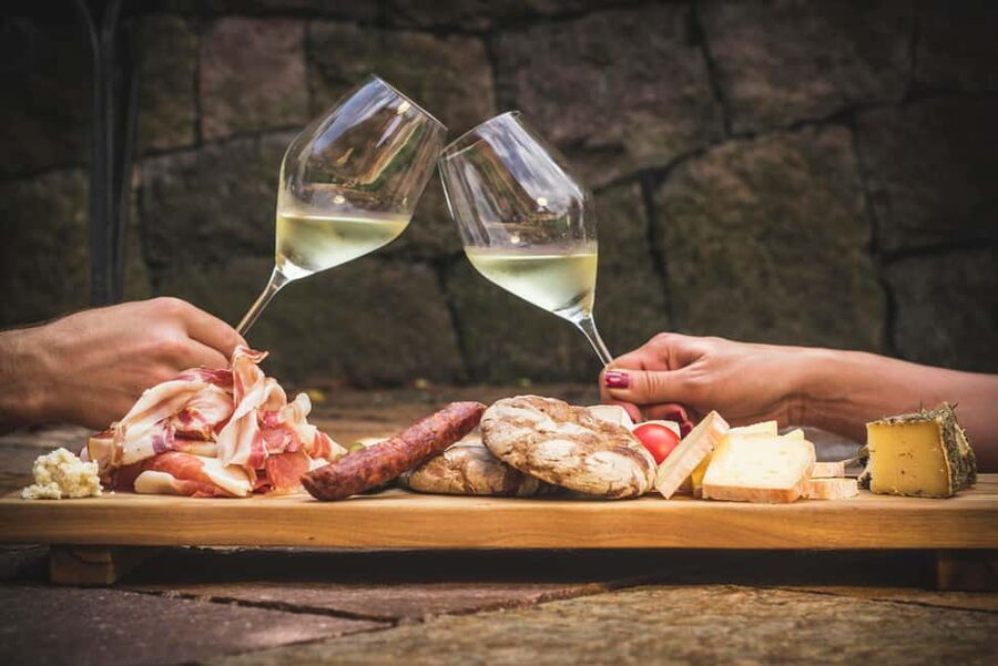 South Tyrolean specialties and wine tasting - A South Tyrolean tasting in Bavaria