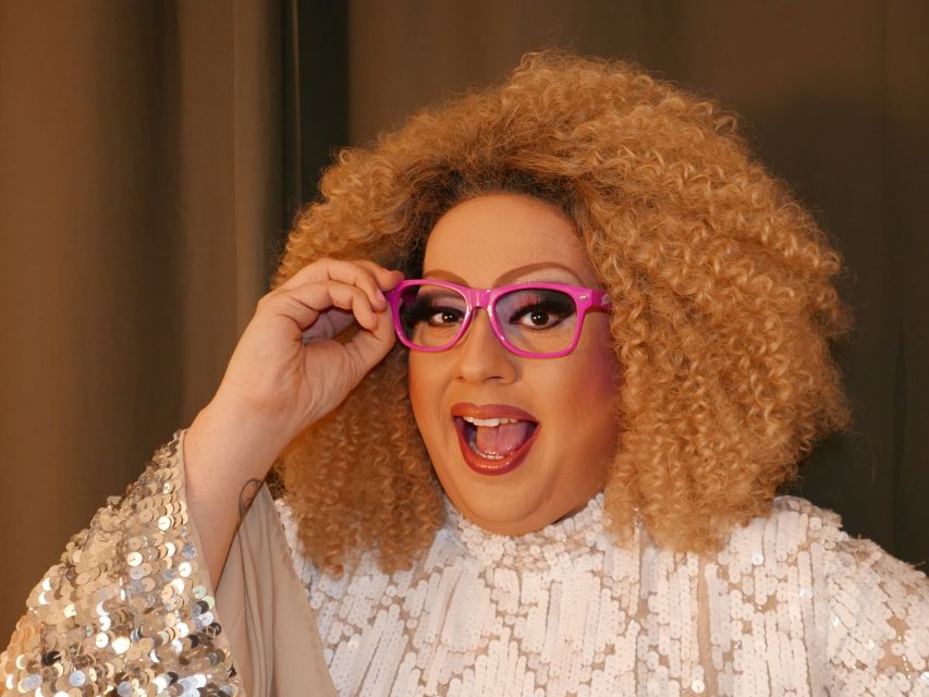 St. Pauli Nightlife Tour with Drag Queen in German - The drag queen history behind the jokes