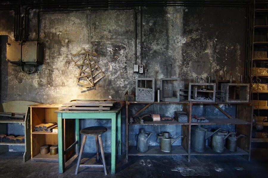 Stein: Public guided tour of the "Old Mine" museum - Entering the 1848 mine production rooms