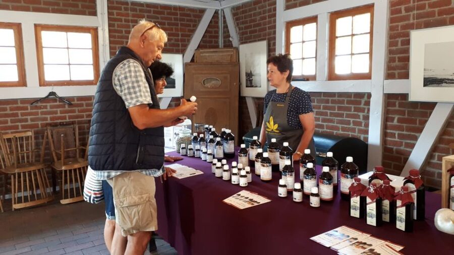 Stralsund: Factory Tour with Fermented and Organic Tastings - What the one-hour route covers