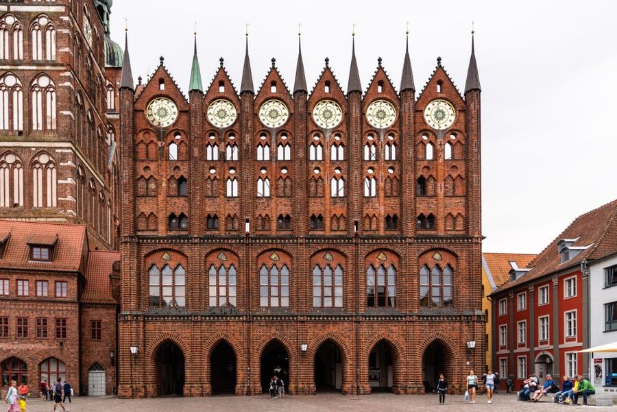 Stralsund: Old Town Highlights Private Walking Tour - The three-hour route adds more character