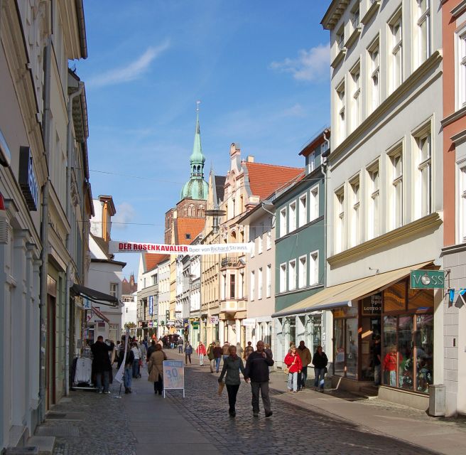 Stralsund: Old Town Highlights Private Walking Tour - The four-hour boat cruise around the bay