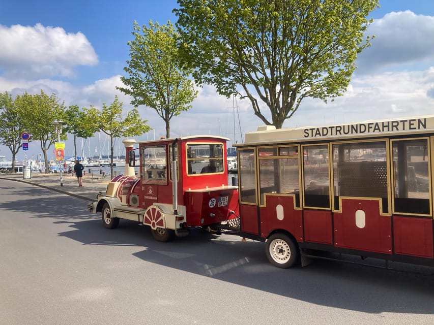 Stralsund: Stadtrundfahrt durch die historische Altstadt - The best view comes near the water