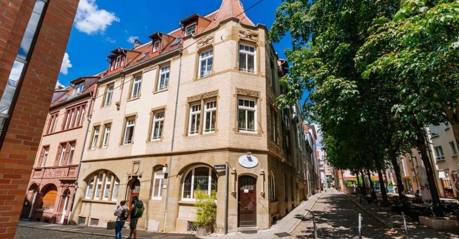 Stuttgart: Bean District Walking Tour with Swabian Food - Key points at a glance