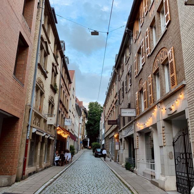 Stuttgart: Bean District Walking Tour with Swabian Food - What the two-hour route feels like