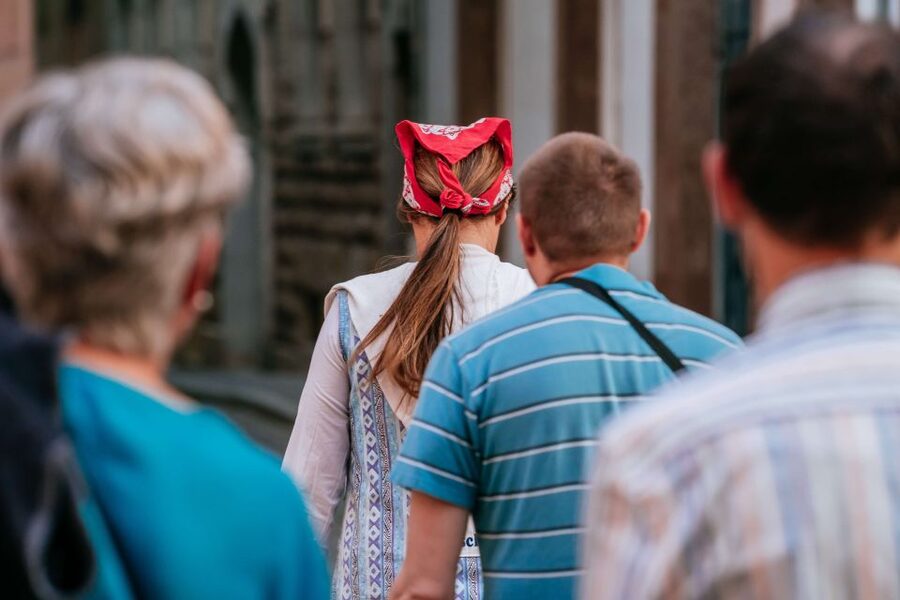Stuttgart: "Kehrwoche" Tour in Swabian - Through the city center with Frau or Mr Schwätzele