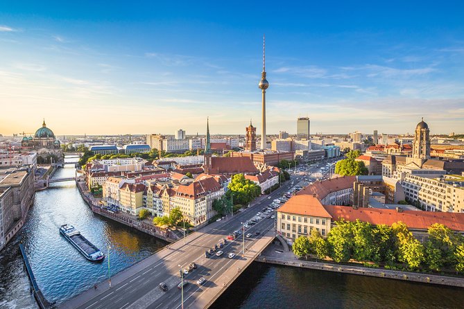 The Best Private Berlin Tour with a Car, Tour Guide and Pick up - Checkpoint Charlie and the Topography of Terror