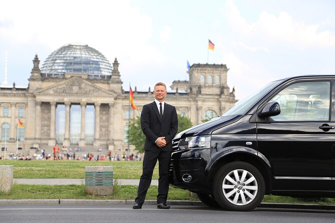 The Best Private Berlin Tour with a Car, Tour Guide and Pick up - Choosing two, three, or six hours