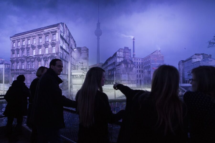 THE WALL: asisi Panorama Berlin Ticket - Entering the fictional autumn day of the 1980s