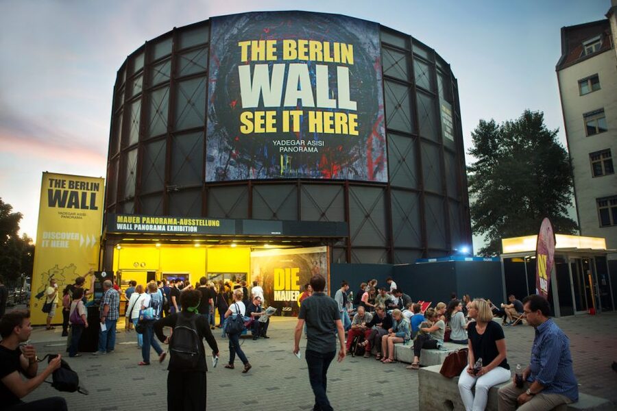THE WALL: asisi Panorama Berlin Ticket - The Wall as a daily presence, not just a monument