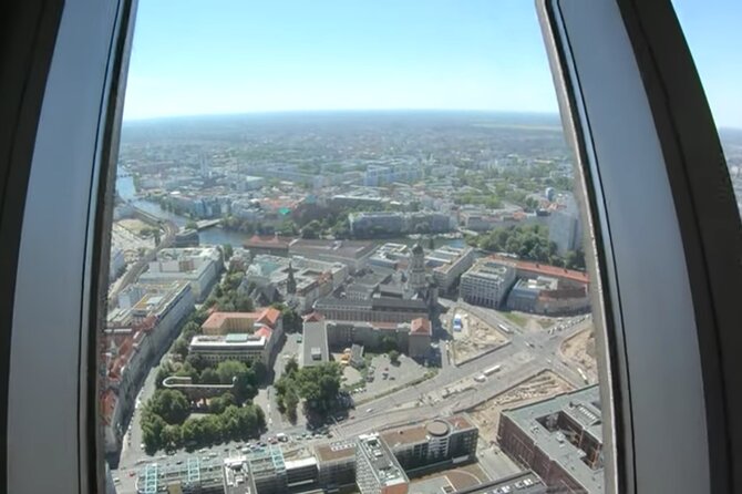 Ticket Admission to Berlin TV Tower - How Crowded Conditions Affect the Visit