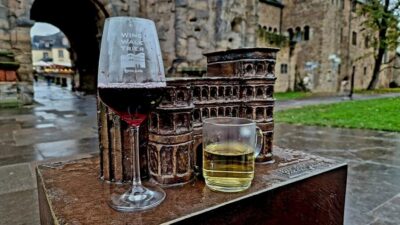 Guided City Walk with Wine Tasting