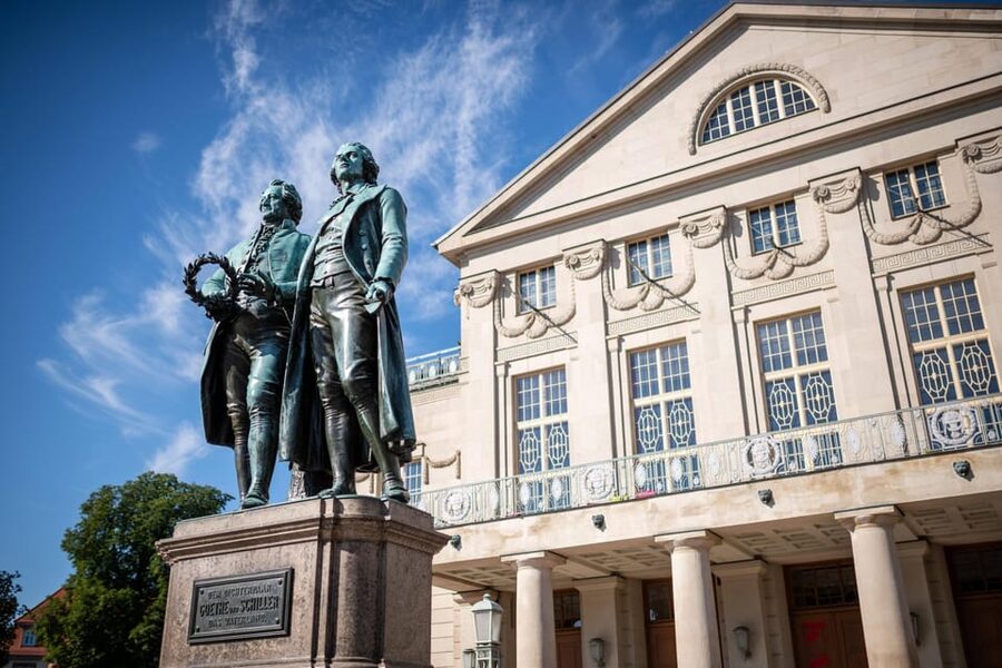 Weimar: Old Town Guided Walking Tour - Start at the Neptune Fountain and Market Square