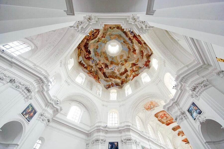 Würzburg: Guided Walking Tour - Lusamgärtchen and Walther von der Vogelweide